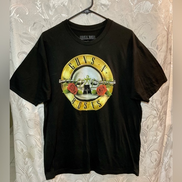 Guns-n-Roses Black T-Shirt - Picture 1 of 4